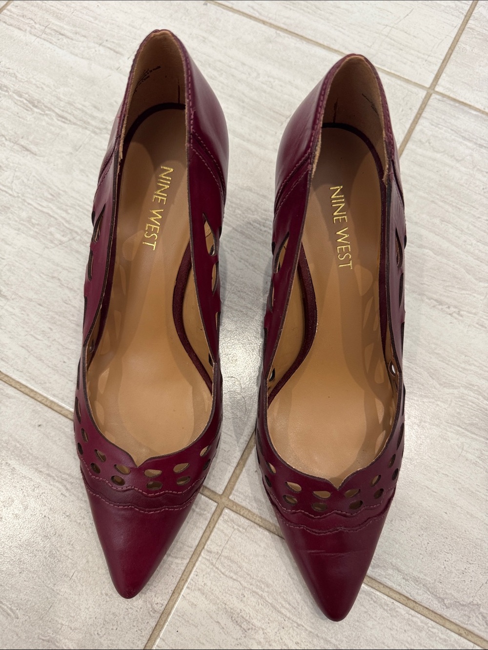 Nine West Wine Cutout Pointed Toe Pumps